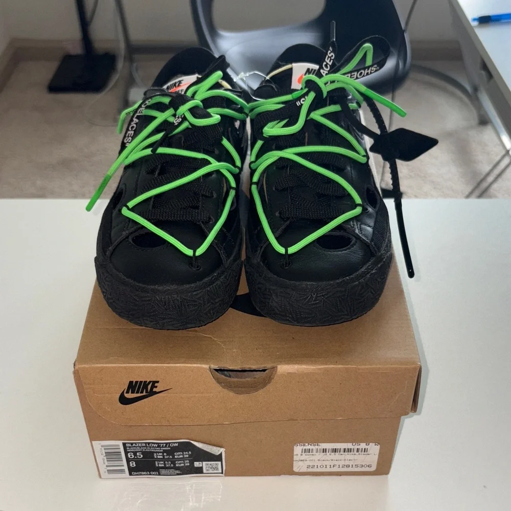 🖤💚Off white Nike collab size 8 blazers